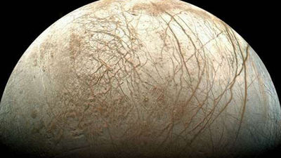 Científicos creen que podría haber vida  en los océanos de la luna Europa