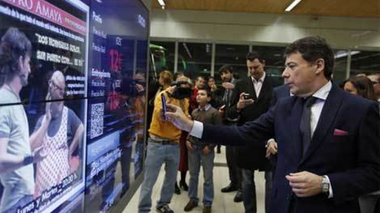 Los madrileños podrán comprar con el móvil en el Intercambiador de Moncloa