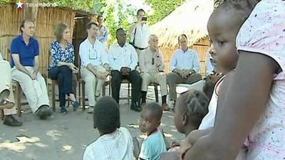 La reina Sofía llega a Mozambique para renovar la ayuda al desarrollo