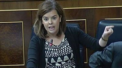 Santamaría dice que el peor año de pobreza fue 2010 y Rubalcaba redujo prestaciones