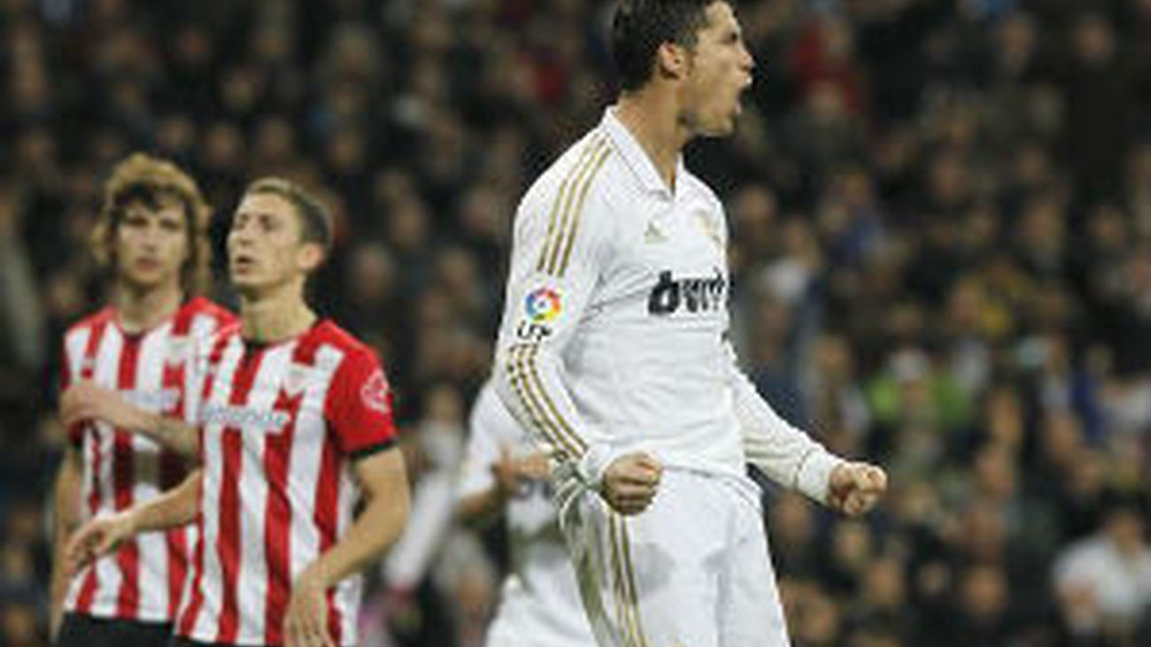 Cristiano Ronaldo marca ante el Ath. Bilbao