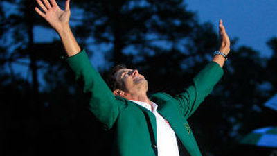 Adam Scott se impone en el desempate con Ángel Cabrera y se enfunda la 'Chaqueta Verde'