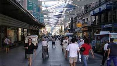 El Ayuntamiento controla que los comercios cumplen la garantía de productos