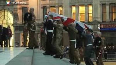 Más de 700 militares ensayan de madrugada en Londres el funeral de Thatcher