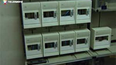 Vecinos de la calle Toledo de Parla reclaman  soluciones ante los robos de luz