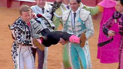 "El Juli", otra vez al quirófano tras empeoramiento de la cornada de Sevilla