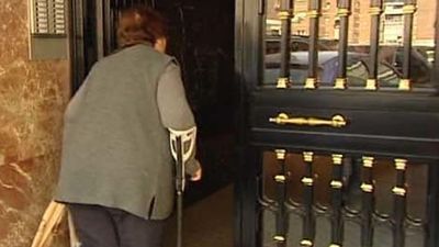 Tres detenidos por asaltar a ancianas en sus domicilios y vender lo robado