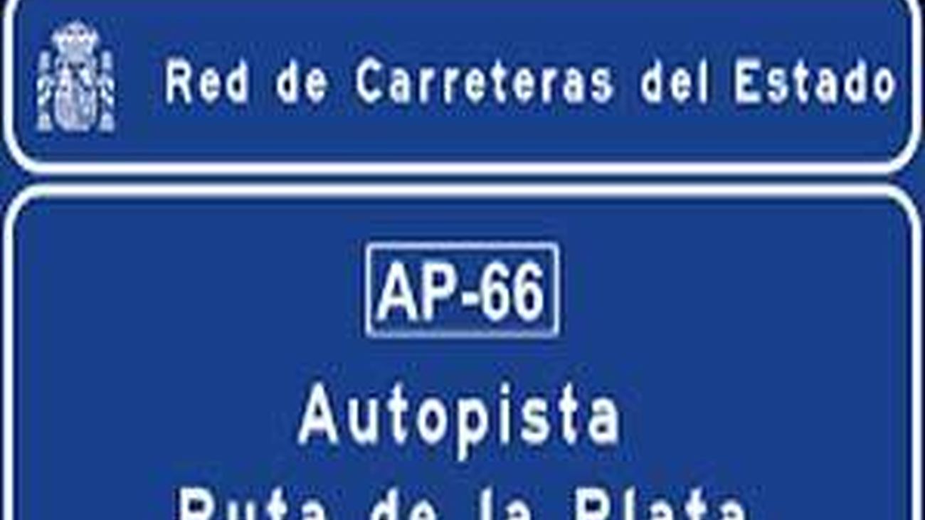 Cortada la autopista del Huerna por un paquete que contiene cartuchos de goma 2