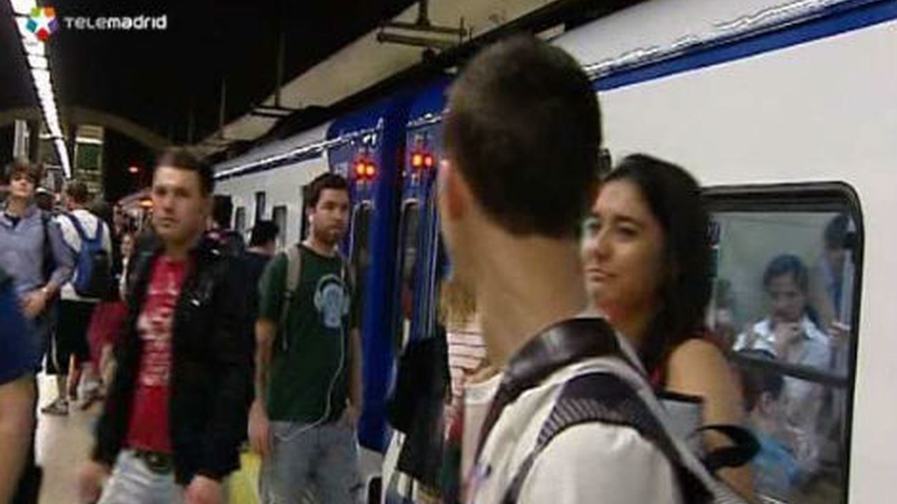 Metro cifra en un 38% el seguimiento de los paros parciales  y los sindicatos lo elevan al 75%