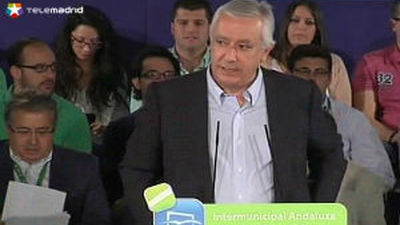 Arenas insta al PP a "revelarse democráticamente" contra  las "minorías del insulto"