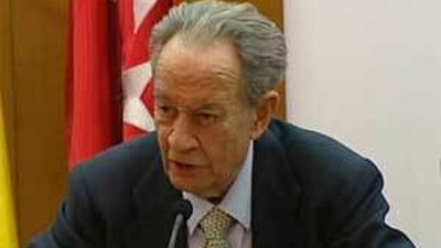 Ruz cita a declarar como imputados a Villar Mir y  Del Rivero como supuestos donantes del PP