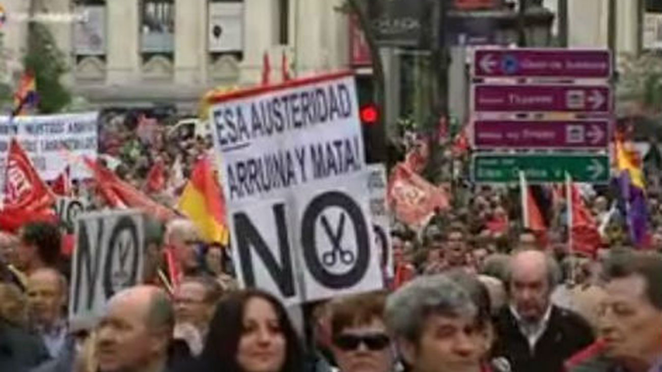 Los sindicatos salen a la calle para pedir empleo y democracia