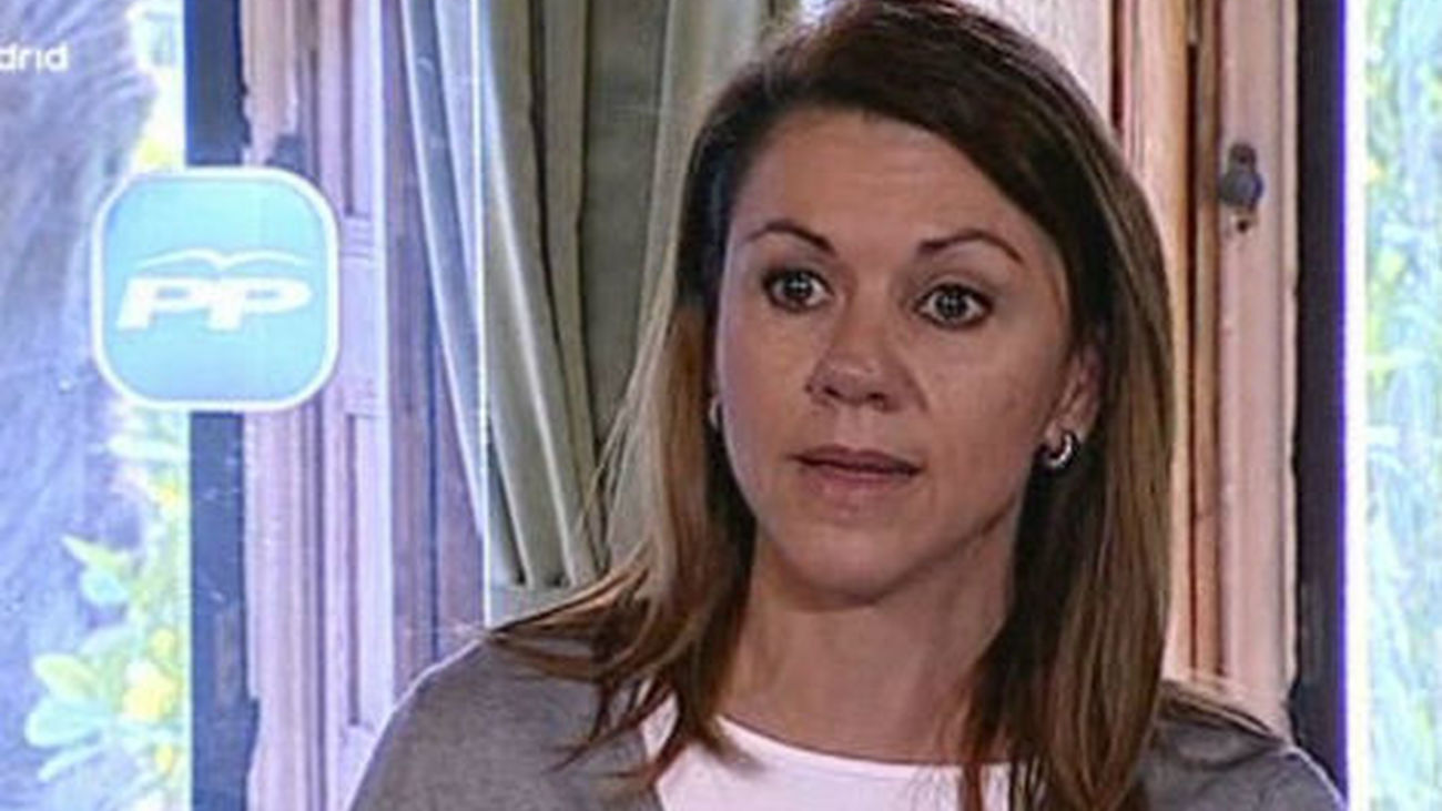 Cospedal reta a los movimientos sociales a presentarse a las elecciones