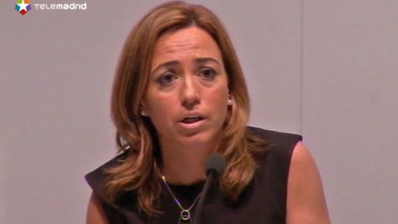 Chacón pide a Pere Navarro que el PSC se sitúe "enfrente" de Mas