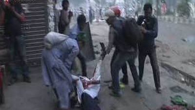 15 Muertos y 200 heridos en las protestas por la ley antiblasfemia en Bangladesh