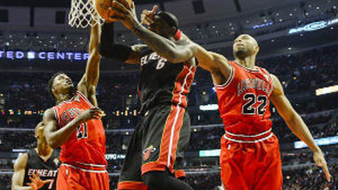 Los Bulls sorprenden a los Heat