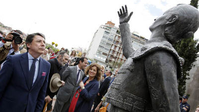 Luis Miguel Dominguín ya tiene una escultura en Las Ventas