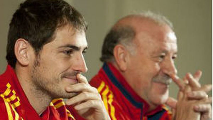 Del Bosque: "Un buen madridista debe querer mucho a Casillas"