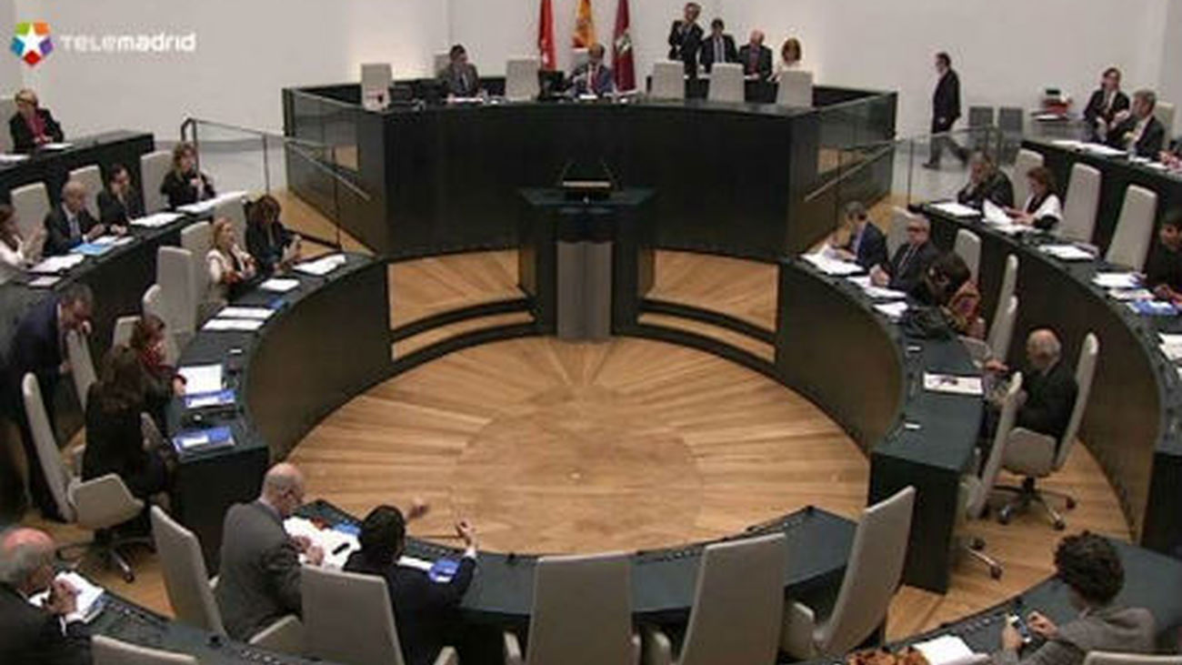 El Constitucional apremia a que los concejales no electos abandonen ya sus cargos