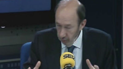 Rubalcaba dice que cuanto más poder tenga Susana Díaz, "mejor para el PSOE"