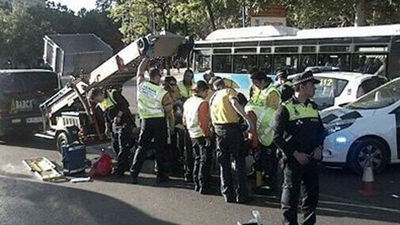 Un hombre de 46 años grave tras ser atropellado junto a la estación de Atocha