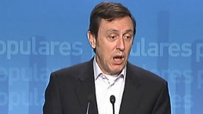 Hernando (PP) insta a Mas a explicar el caso Pujol