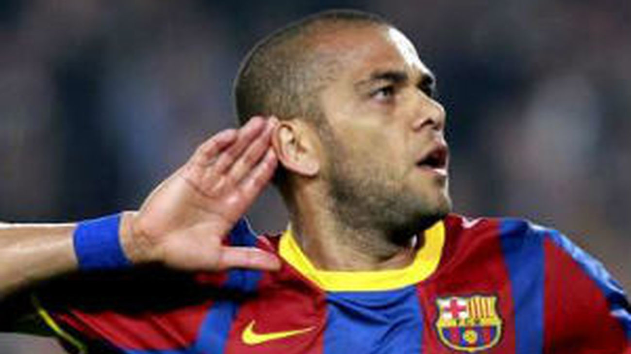 Alves: "Irme gratis del Barcelona fue una hostia con clase"