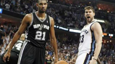 93-89. Duncan doblega a los Grizzlies en la prórroga y se ponen 2-0