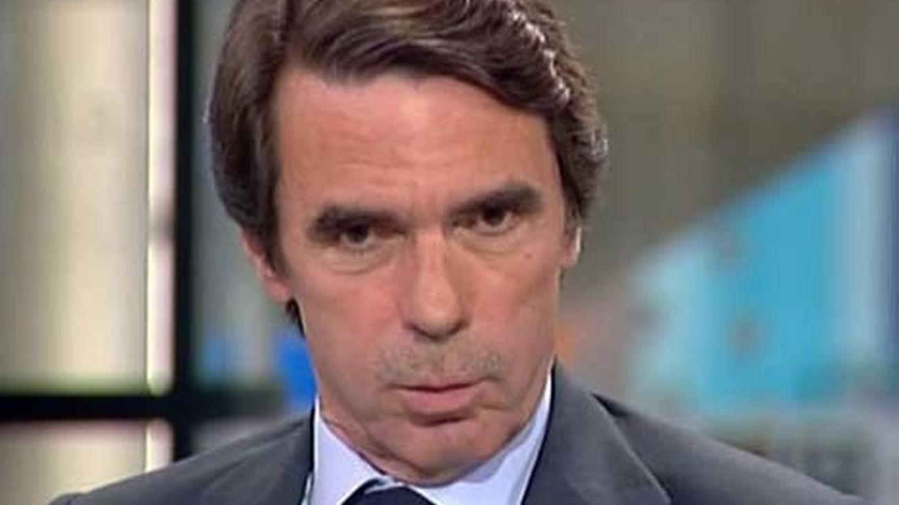 Aznar insinúa que no descarta volver : “Nunca he eludido mi responsabilidad”
