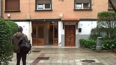 Mata a cuchilladas a su mujer en Llodio y avisa a su hermana del crimen