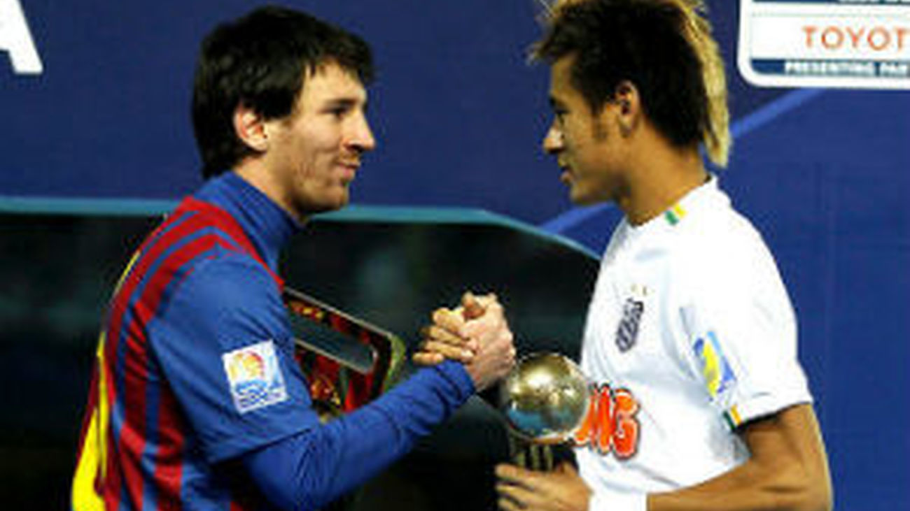 Neymar ya es jugador del Barça tras firmar el acuerdo para el traspaso