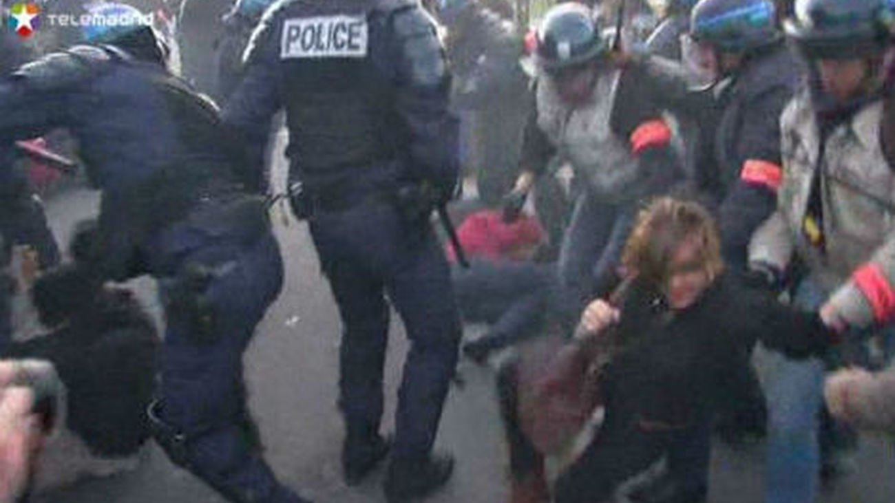 Más de 350 detenidos en París durante las protestas contra las bodas gais