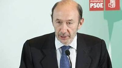 Rubalcaba pone de ejemplo Andalucía para un pacto de reactivación económica