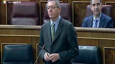 Gallardón aconseja a Madina ser progresista y defender al 'nasciturus'