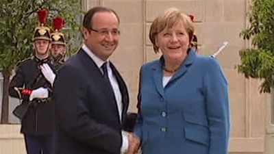 Hollande y Merkel renuevan su compromiso de velar por el futuro de Europa