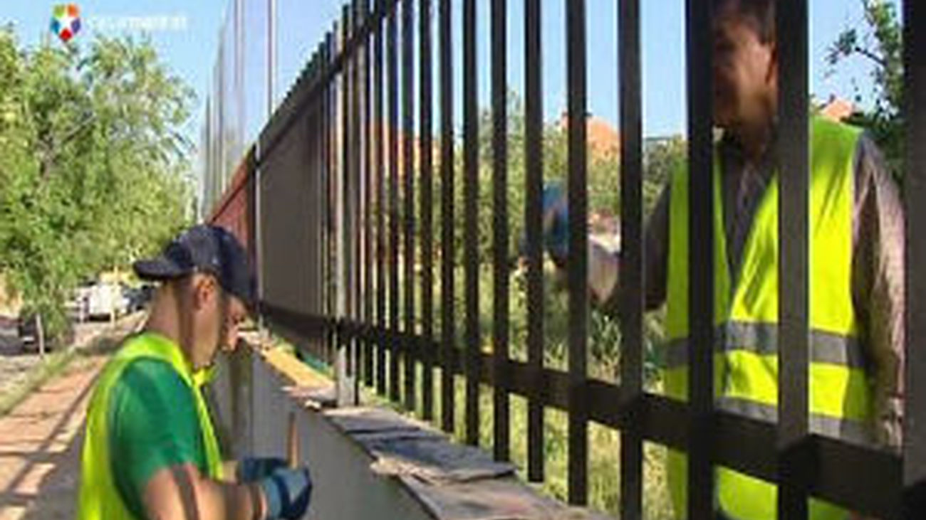 El plan de Madrid para parados contempla un sueldo y la prestación por desempleo