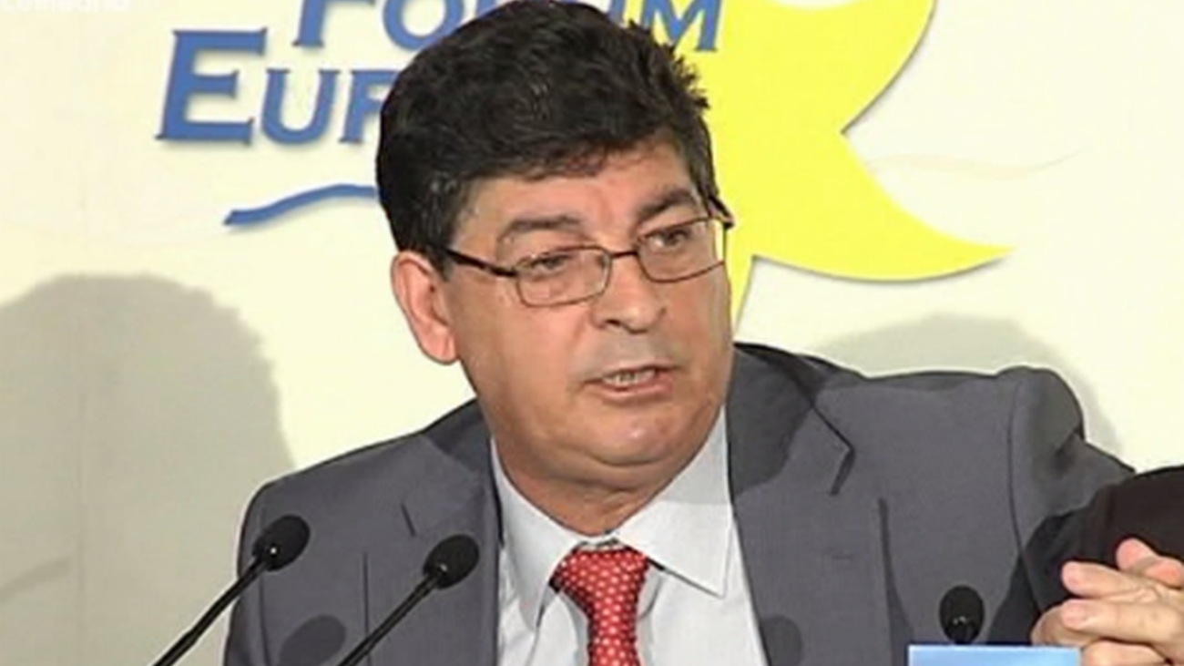 IU asume el derecho de Cataluña a decidir su futuro sin el resto de España