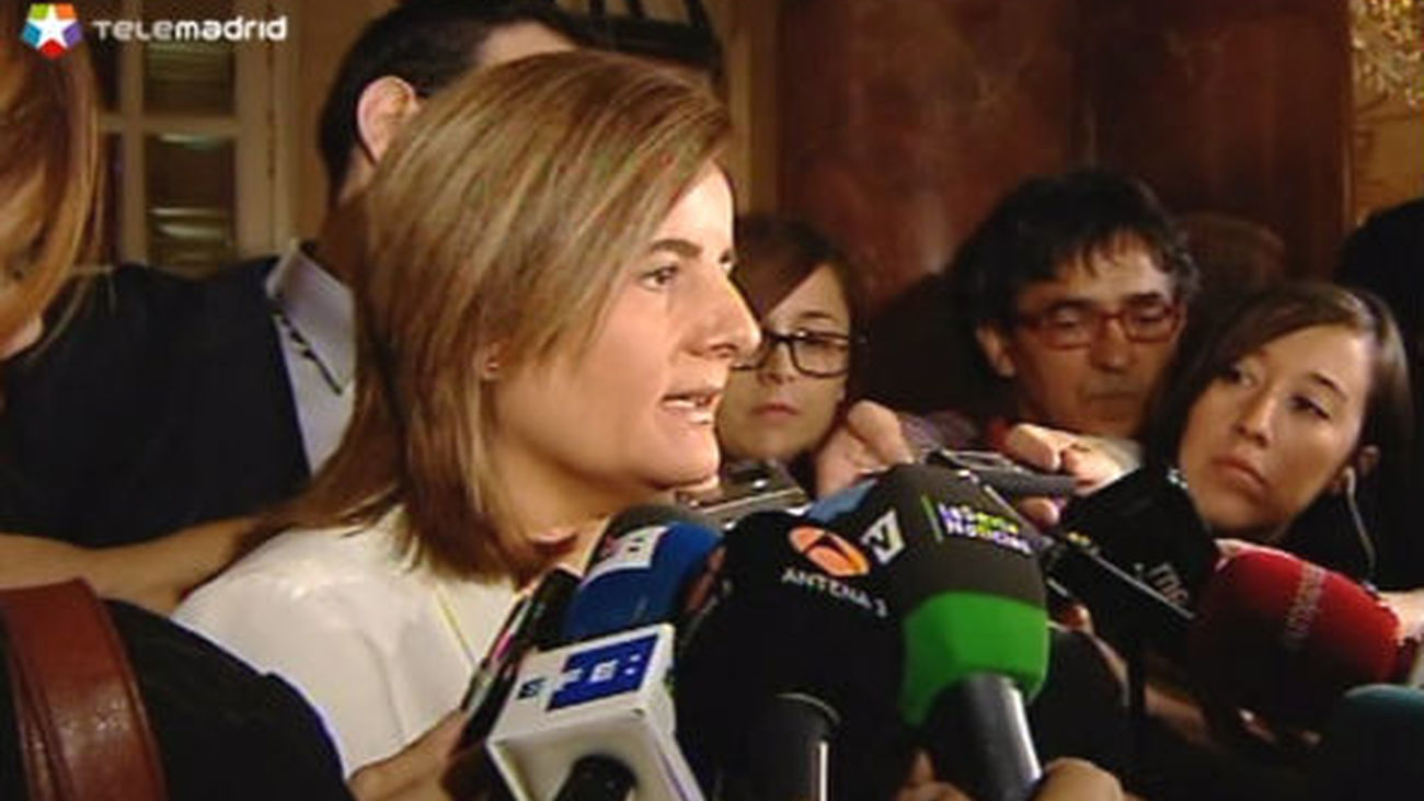 Gobierno y sindicatos, contra la idea de Linde de contratar bajo el salario mínimo