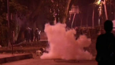 Muere un joven al levantar una barricada en las revueltas de Estambul