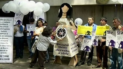 Los médicos le practican una cesárea a la salvadoreña “Beatriz” para salvarle la vida