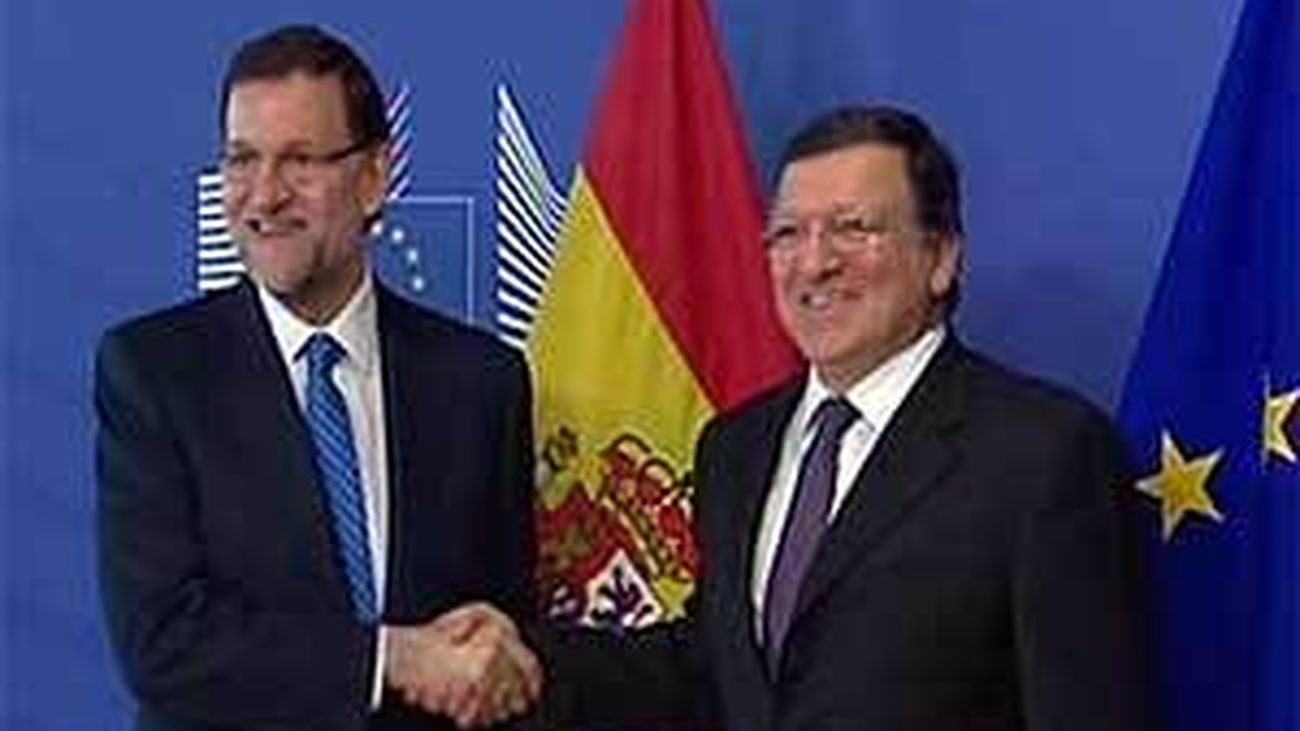 Rajoy rechaza modificar el IVA pero ve posible la reforma de las pensiones  antes de 2014