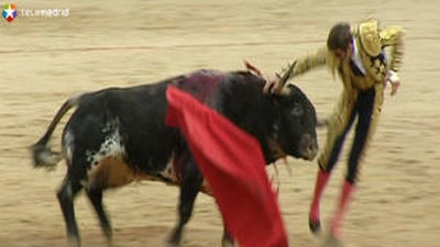 Toros con genio y público crispado en la "corrida del año"