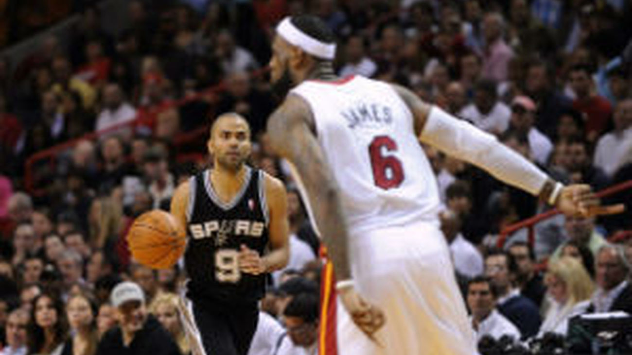 88-92. Parker y Duncan dan primero