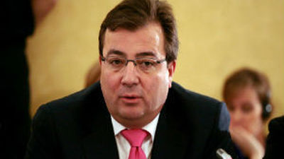 Fernández Vara: "No veo a Rubalcaba como la persona que lidere el futuro del PSOE"