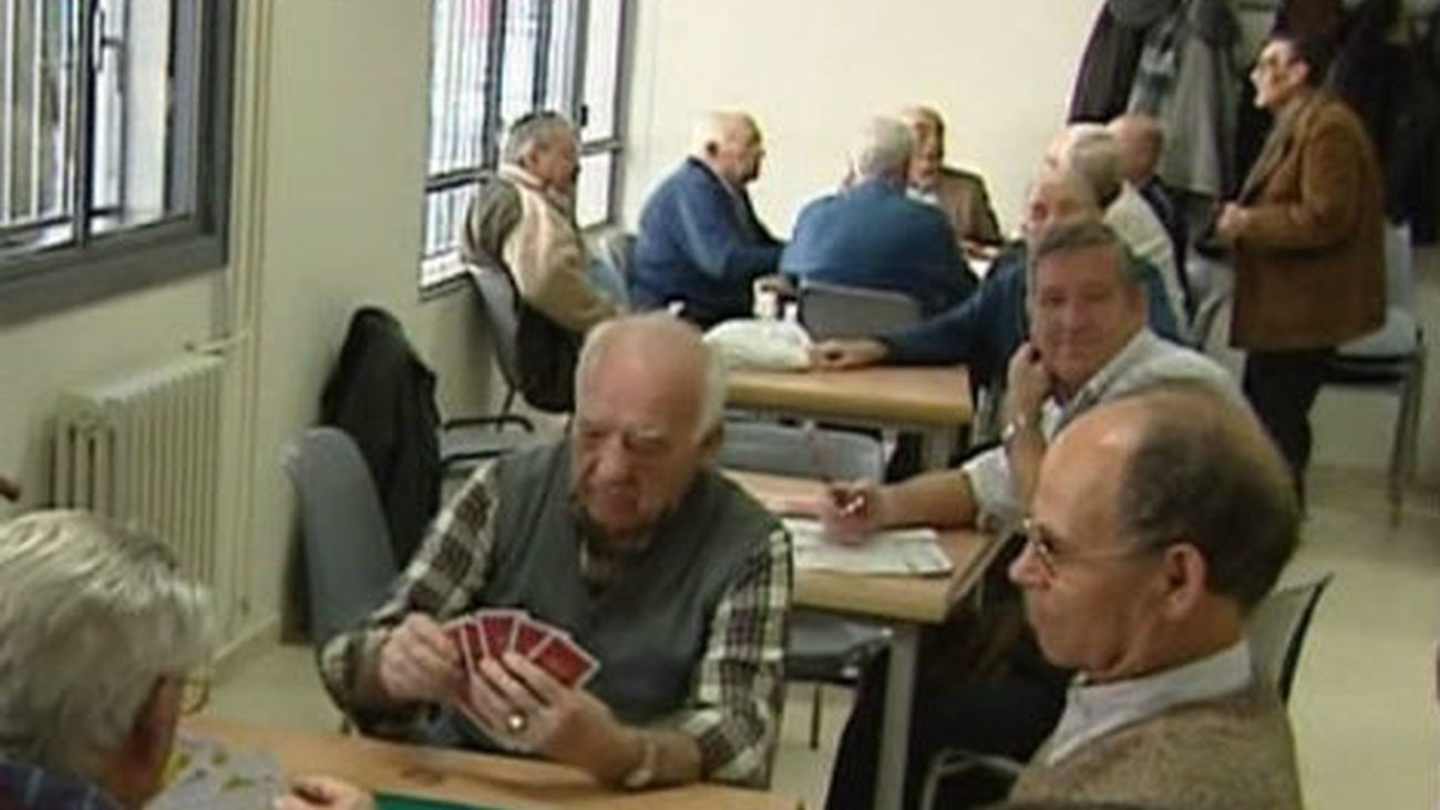 Los expertos piden que las pensiones sólo suban si suben los ingresos del sistema