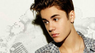Justin Bieber anticipa el fin del concierto en Sao Paulo tras recibir botellazo