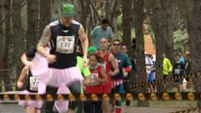 Disparatada carrera de disfraces en Las Rozas