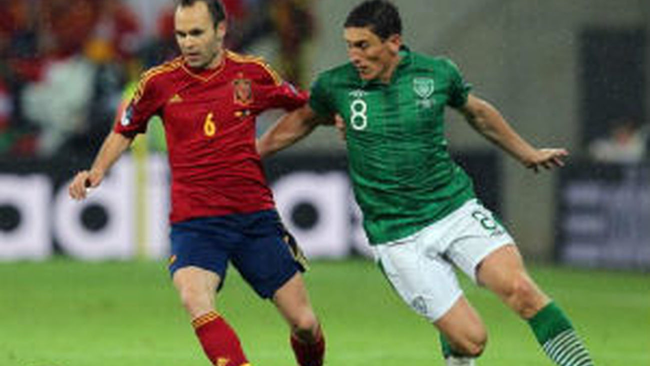 España busca ante Irlanda subir un peldaño su preparación
