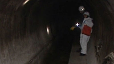 Cifuentes atribuye a la "banda de la alcantarilla" los últimos atracos a bancos