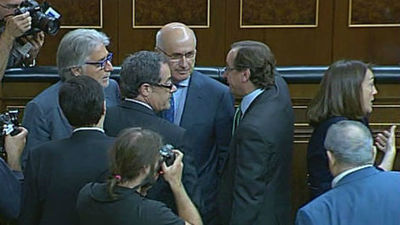 PP y PSOE prometen "talante generoso" y "altura de miras" para ampliar el pacto